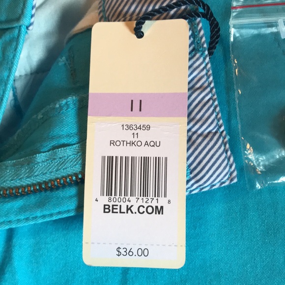 Shorts - Picture 3 of 5